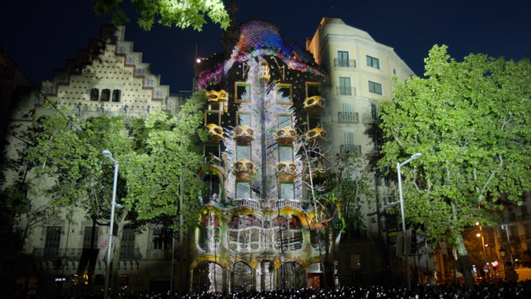 Moment of Casa Batlló's light show on May 7, 2022 (by Casa Batlló)